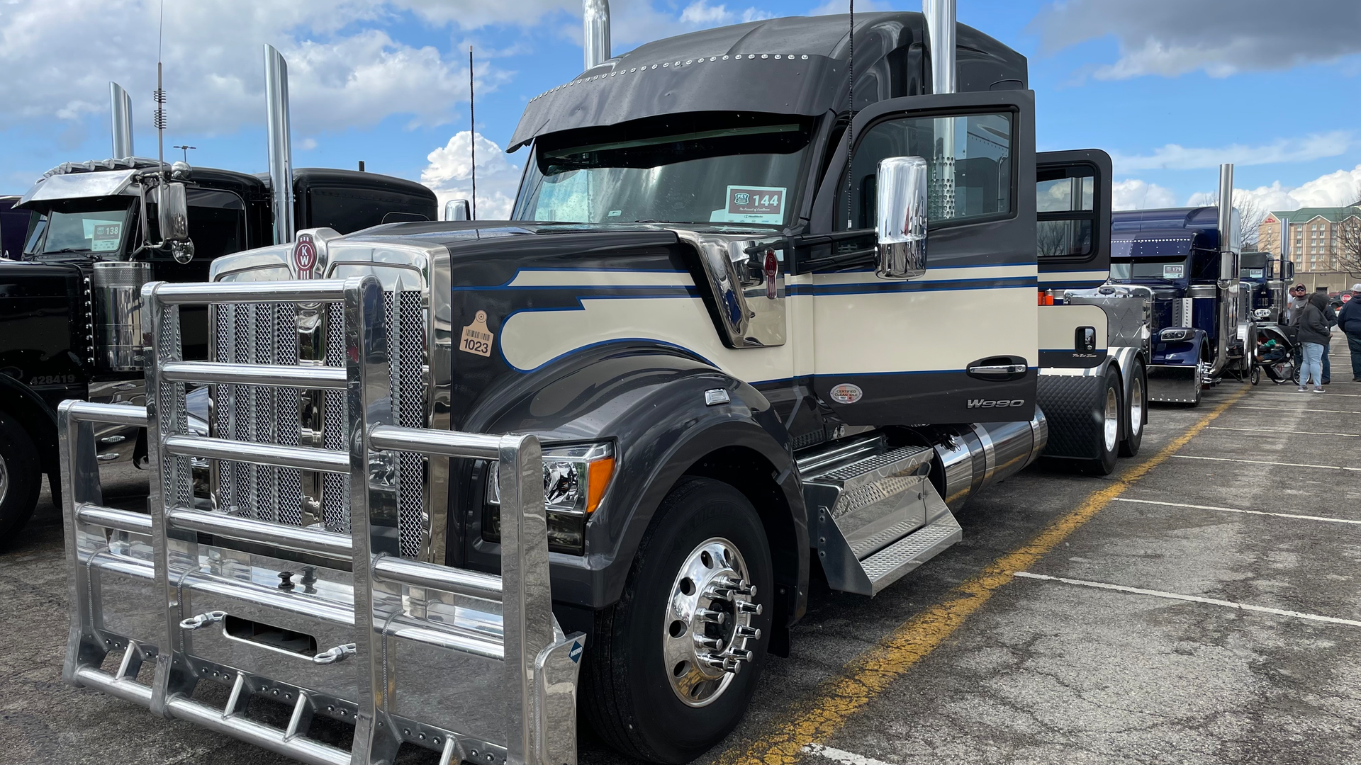 Jeremy Jansen's 2022 Kenworth W990