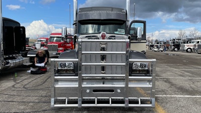 Front view of Jeremy Jansen's 2022 Kenworth W990
