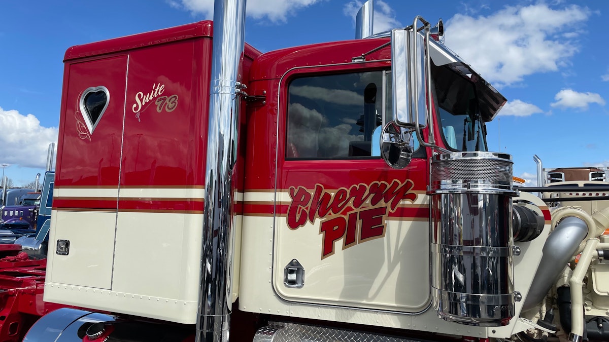 sherry  For Sale: Nissan Fairlady Z300 ZX 2by2 T bar roof » JDMBUYSELL