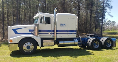 Mark Wicker's 1994 Peterbilt 377