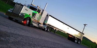 Derek Stanczyk's 2009 Kenworth W900L