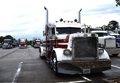 Andrew Reed's 2007 Peterbilt 379