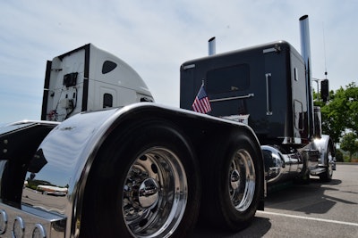Jacob Phillips 2016 389, view from passenger side rear