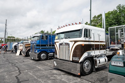 JR Schleuger's 1985 Kenworth K100