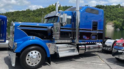 Steve Huff's 2022 Kenworth W900L