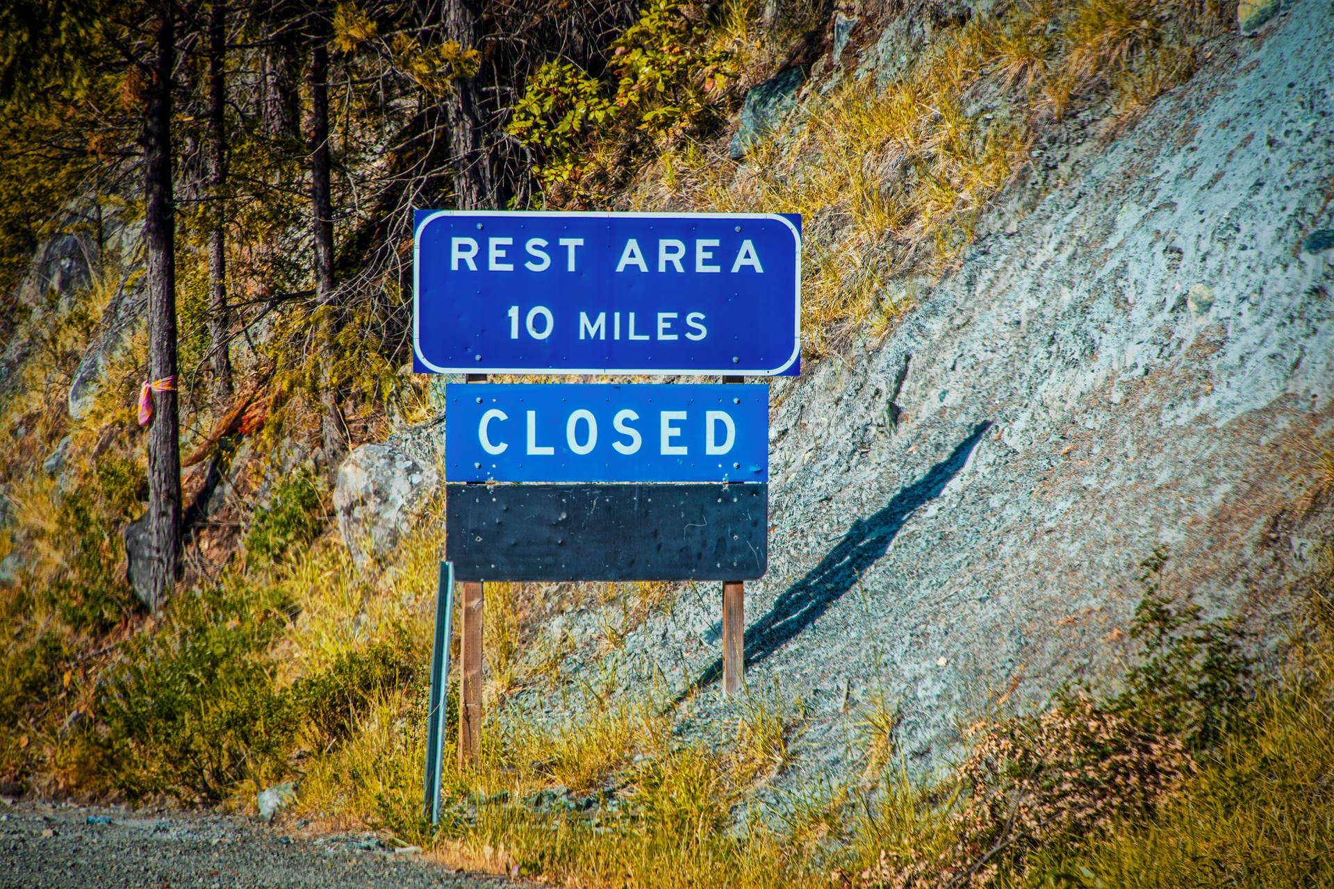 rest area closed sign
