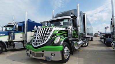 Jonathan Alley's 2017 International Lonestar