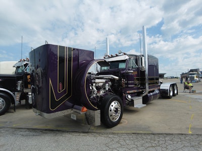 Conrad Shada's 2020 Peterbilt 389
