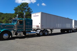 Tim Adair's 2022 Peterbilt 389