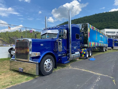 Michael A. Manuel Trucking's Peterbilt 389 at the Gear Jammer Magazine Truck Show