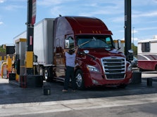 Trucking costs soared in 2021, led by jump in diesel prices, I-75 closure  planned