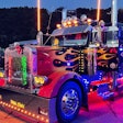 Randy Victory's 1999 Peterbilt 379 at night