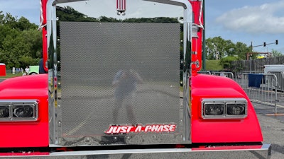 Grille of Bubba Branch's 1996 Kenworth W900