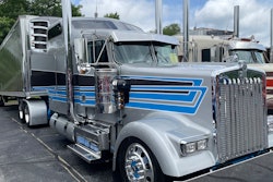 Fleenor Bros.' 2022 Kenworth W900