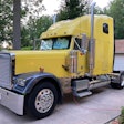 Ronald Skudlarek's 2000 Freightliner Classic XL
