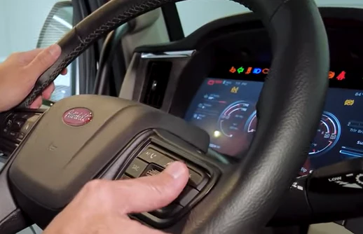 76K Kenworth, Peterbilt trucks recalled over freezing dash displays - Vimarsana News