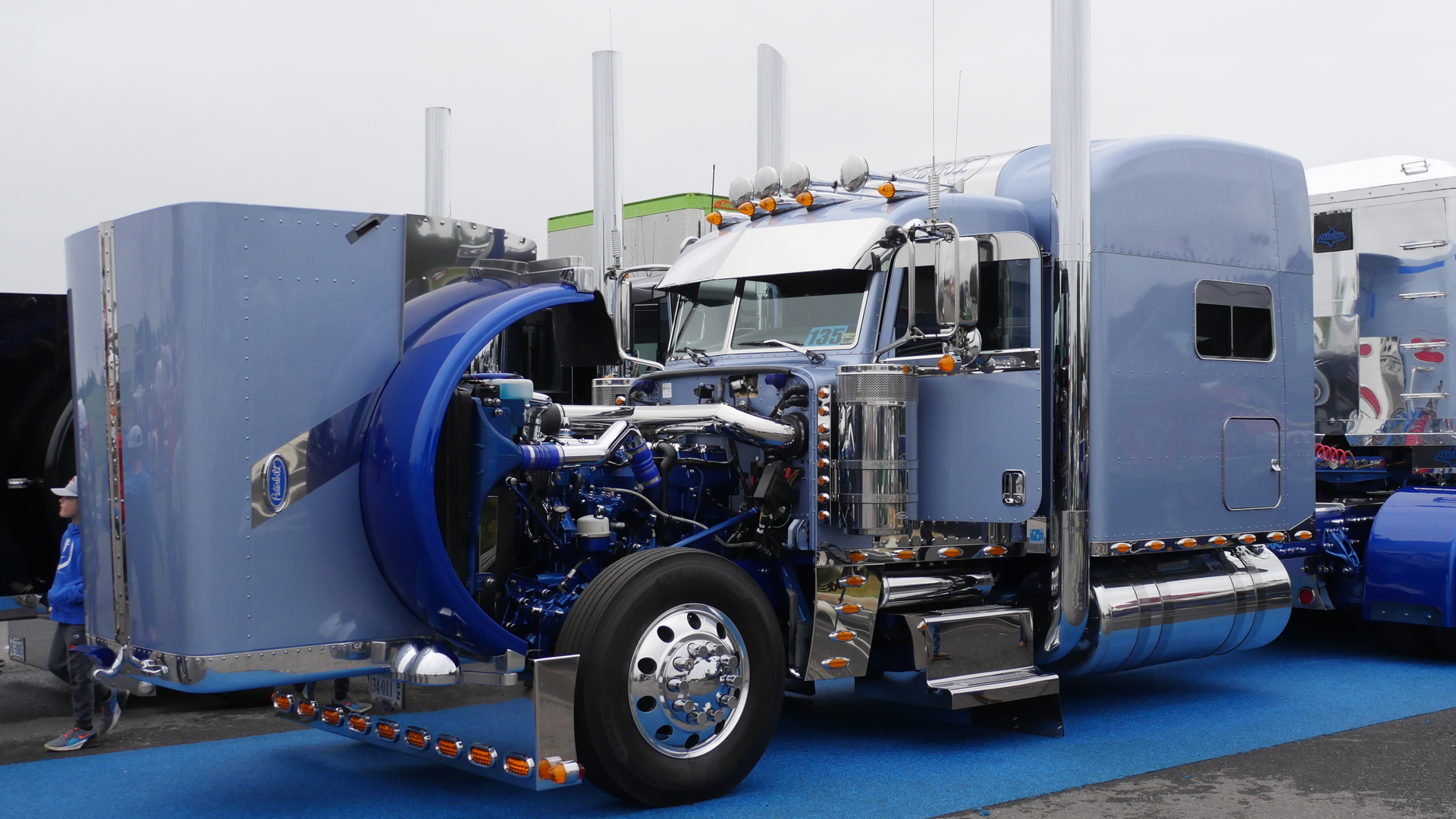 Austin Kiser's 2018 Peterbilt 389