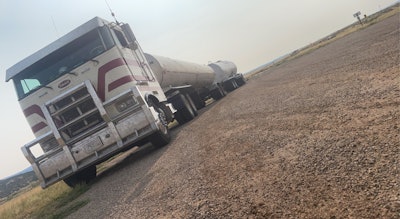 Tanner Batey's 1988 Peterbilt 362