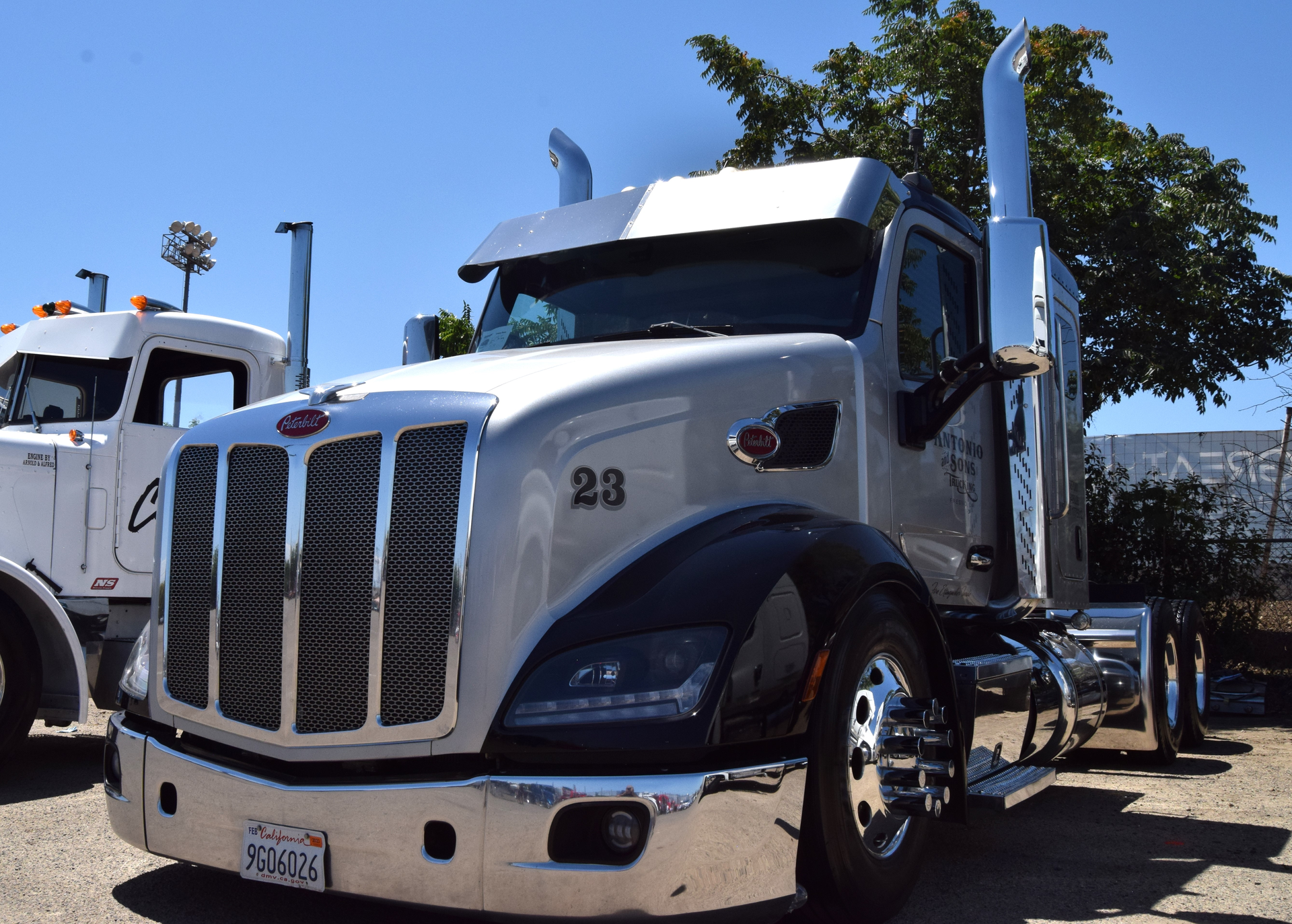 Dominic Gonzalez's 2016 Peterbilt 579