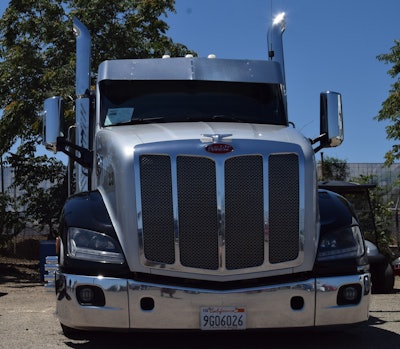 Peterbilt 579 aftermarket bumper store