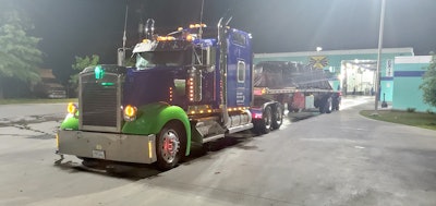 Eric Hawkins' 1999 Kenworth W900