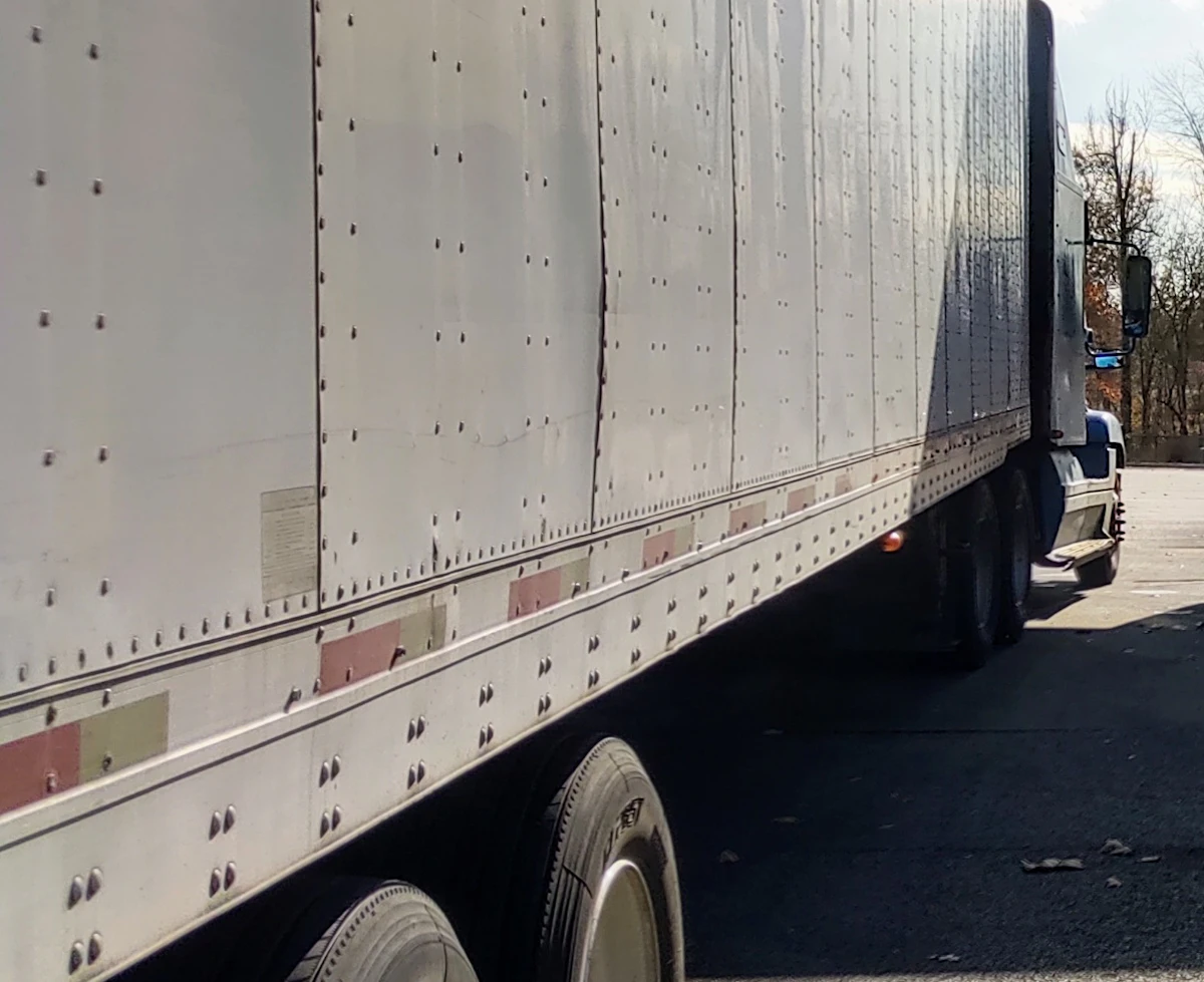 FMCSA's female trucking board aims at biggest issues - Vimarsana News