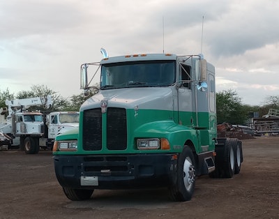 Garrick Pitts' 1991 Kenworth T600