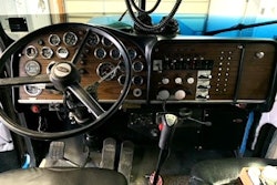 Horace Goldman Peterbilt 359 dash, interior