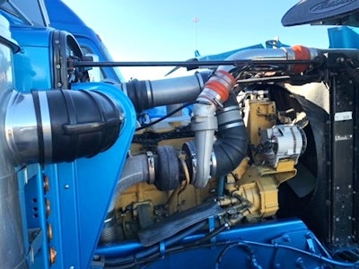 Caterpillar 4mg 3406B engine in 1987 Peterbilt 359