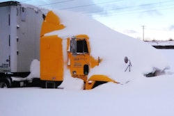 Robert Dollity 6 Feet Of Lake Effect Snow In Hamburg Ny (2) (800x440)