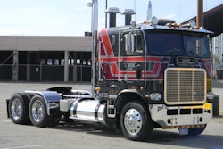 Gary Wasko's 1975 White Freightliner Powerliner