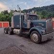 Donald Courts' 1974 Kenworth W921