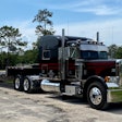 Bryan Floyd's 2003 Peterbilt 379 EXHD