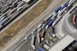 Mexico border trucks