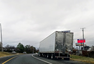 Truck parking expansion bill introduced in Senate