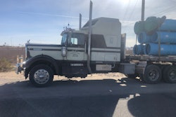 Scott Scheer's 1966 Kenworth W925