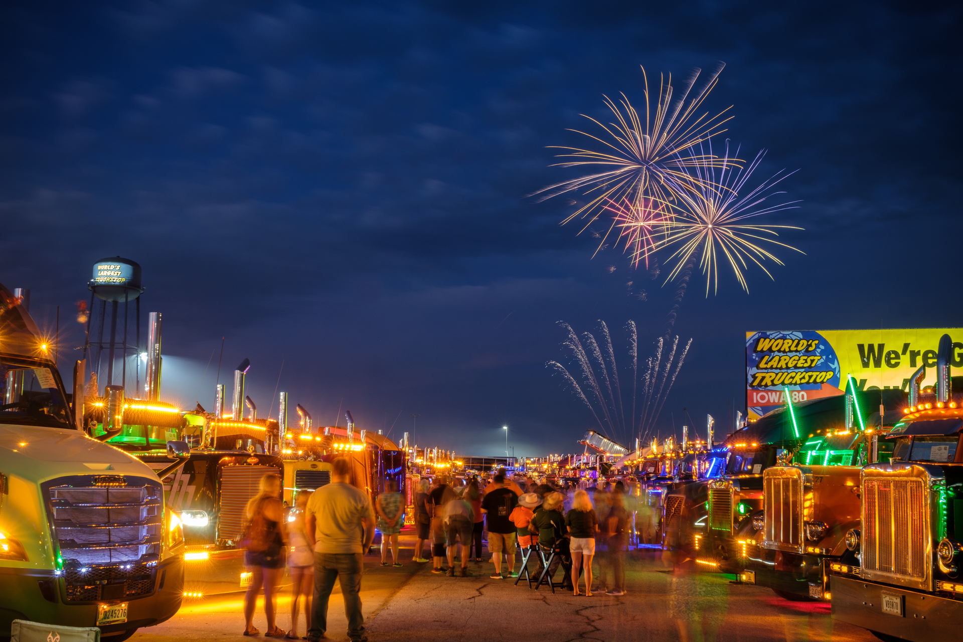 Iowa 80 Walcott fireworks