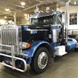 Carlos Alizondo's 1998 Peterbilt 379 daycab