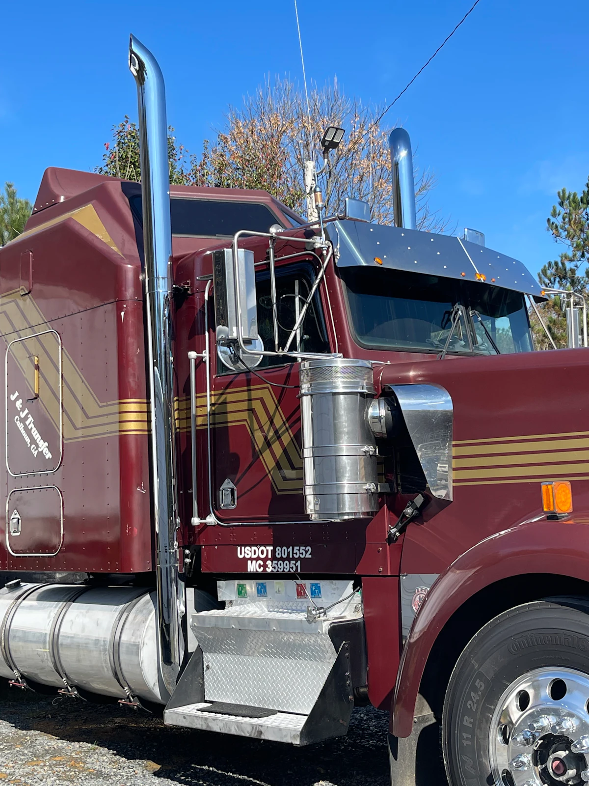 Julian Jones' 1994 Kenworth W900L - Vimarsana News