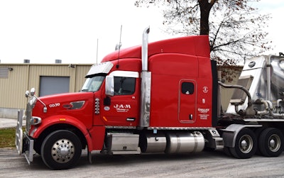 Charlie McCormick's 2020 Peterbilt 567