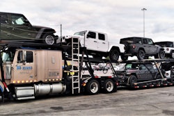 David Bunting's 2006 Western Star and nine-car Cottrell stinger-steer setup