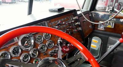 Interior of Irby Hallman's 2000 Peterbilt 379