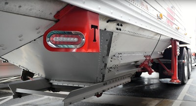 2000 Timpte Super Hopper trailer of Irby Hallman