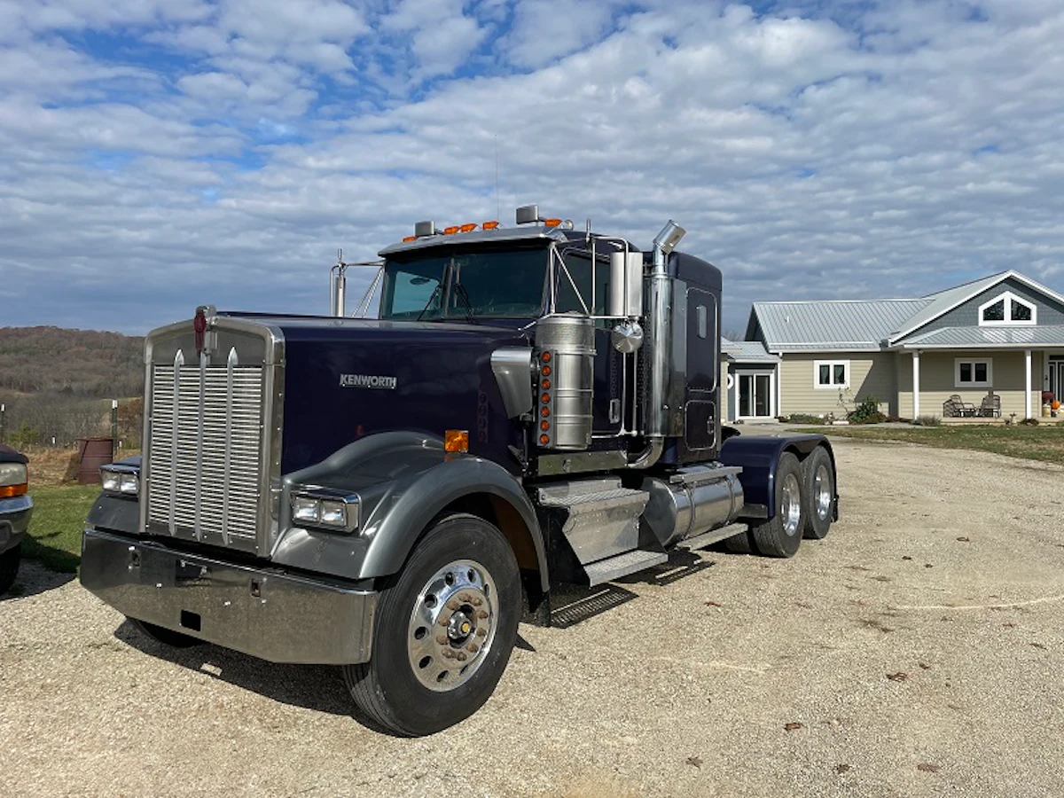 David Miller's 2005 Kenworth W900L: Long restoration process done - Vimarsana News