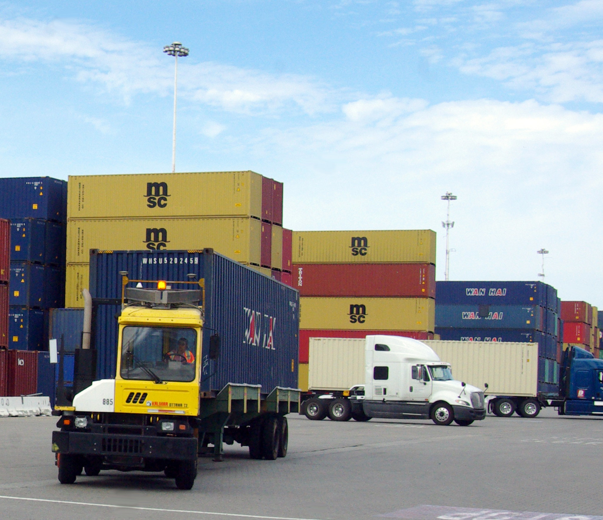 Intermodal port trucks