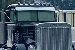 Aron Wright's 1989 Peterbilt 379