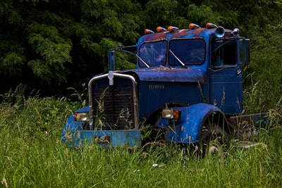 old blue rotted kenworth