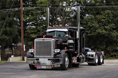 Brandon Bier's 1984 Peterbilt 359