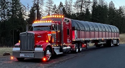 Jeremy Flygare's 2000 Kenworth W900