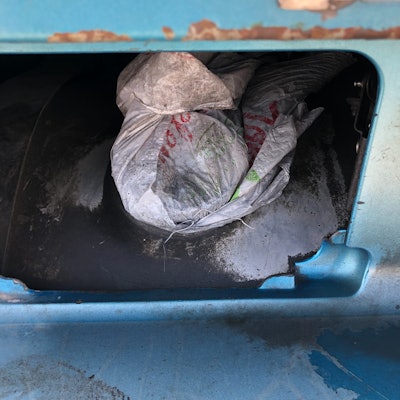 plastic bag as a fuel tank cap